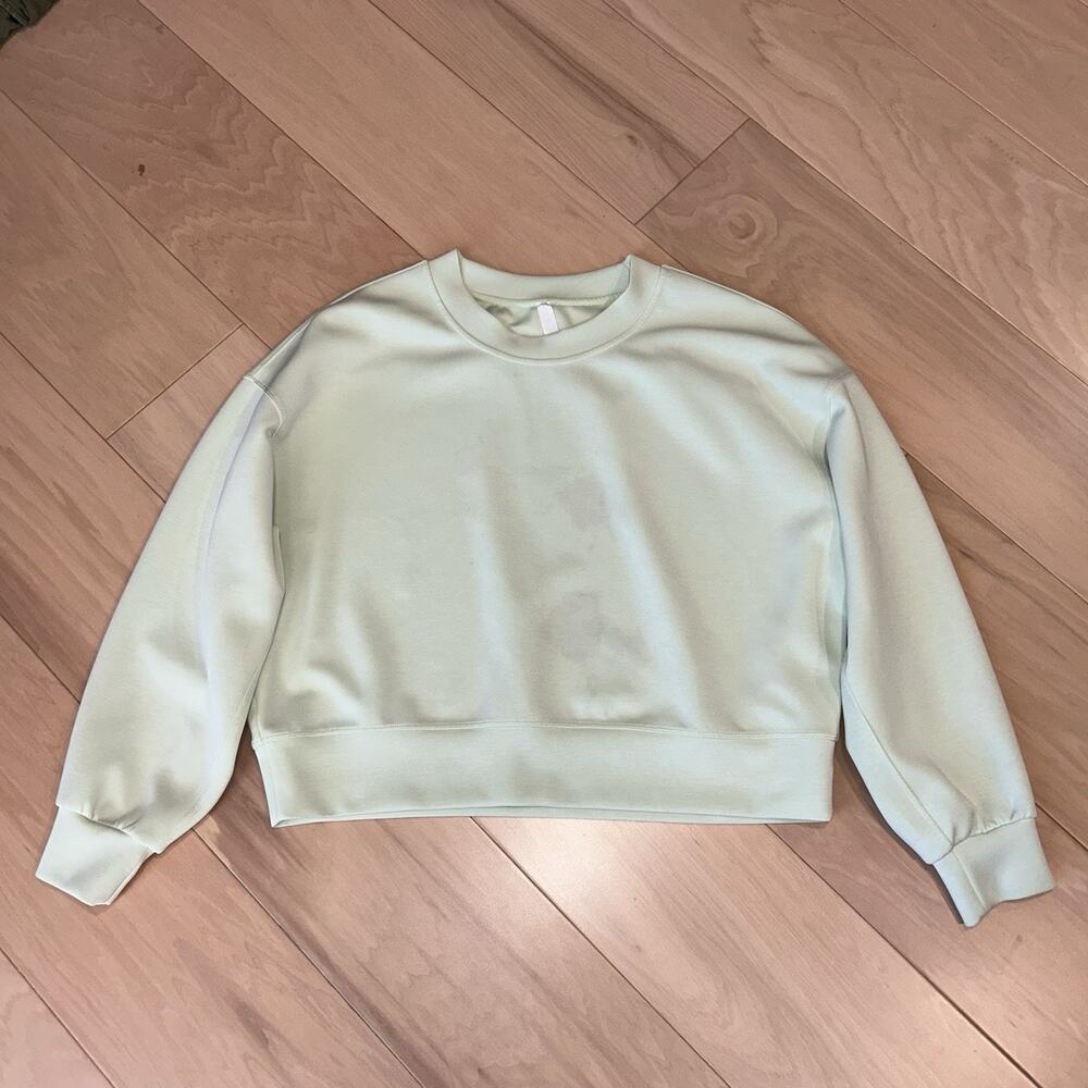 Lululemon Perfectly Oversized Cropped Crew Softstreme *Stain Women’s 8